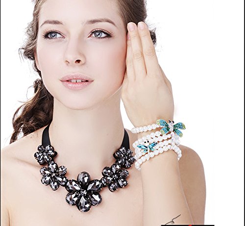 Asma Black Flower acrylics Ribbon Flower Necklace for Women