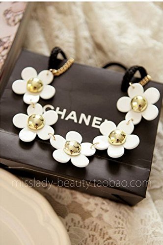 Asma White Colour Flower Shape Alloy Necklace for Women/Girls