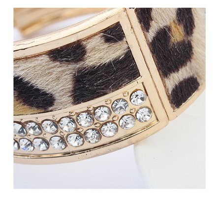 Asma Jewel House Beautiful Leopard Pattern Alloy Cuff Bangle Bracelet for Women